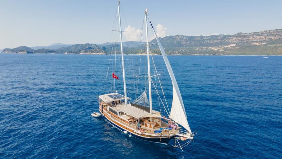 Sail Turkey: 18-39S Gulet Cruises for Young Adults