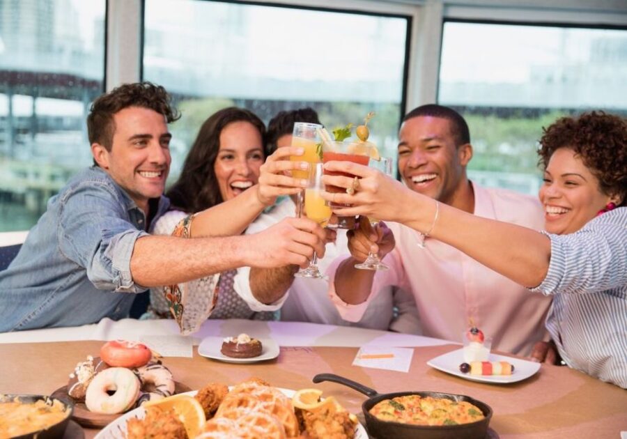 San Diego: Thanksgiving Day Buffet Brunch or Dinner Cruise - Cruise Overview
