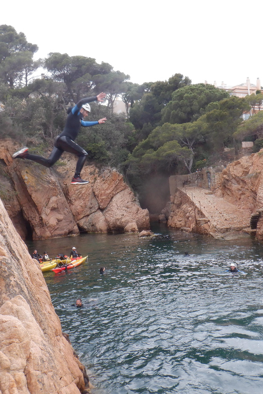 Sant Feliu De Guixols: Coasteering Jumps in the Sea - Activity Overview
