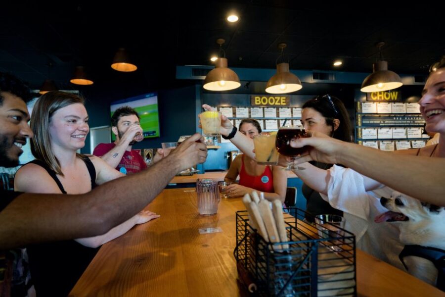 Seattle: Craft Cocktail and Gourmet Food Walking Tour