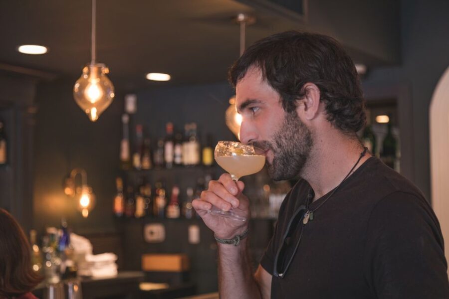 Seattle: Walking Tour With Craft Cocktails & Spirits Tasting - Tour Overview and Details