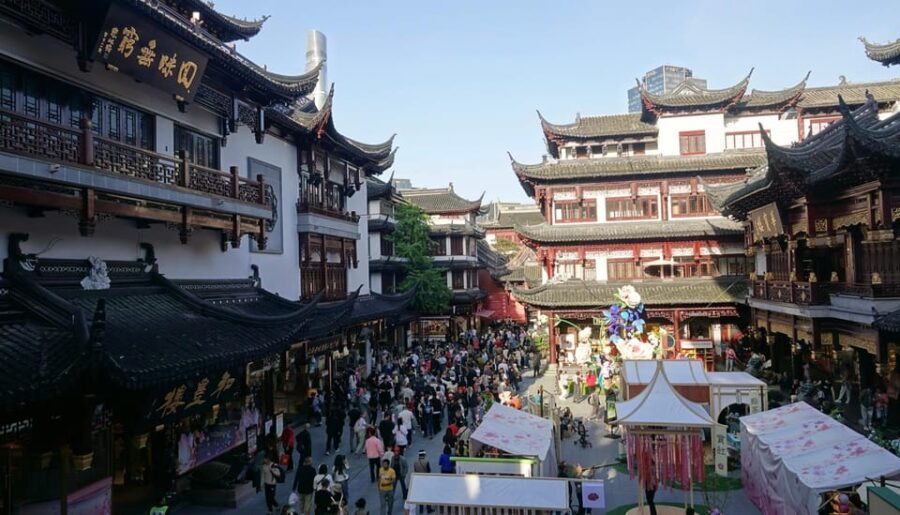 Shanghai: 8-Hr Private Guided Tour Incl Homemade/Local Lunch