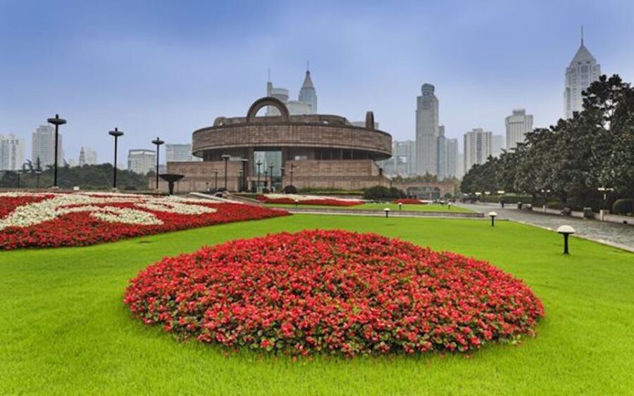 Shanghai: Hop-on Hop-off Bus Ticket and Optional Attractions