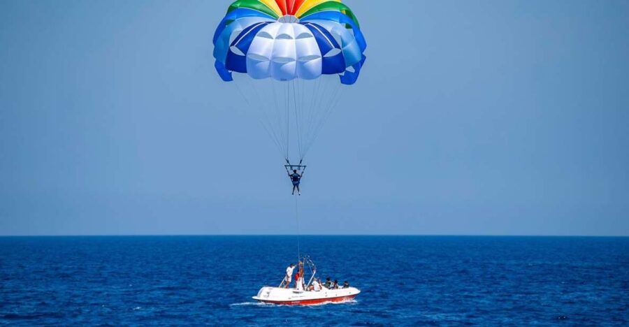 Sharm: Parasailing, Banana Boat & Tube Ride With Transfers