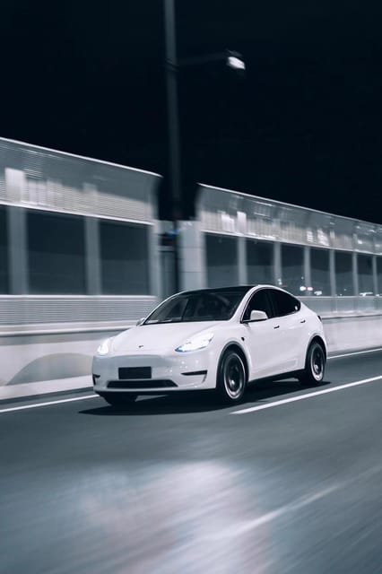 Shenzhen: VIP Airport Transfer To/From Downtown With Tesla