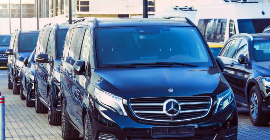 Side : Private Shuttle From / to the Lend of Legends