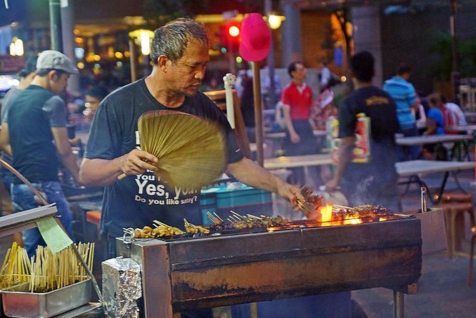 Singapore Nightlife: Street Food, Night Views and Drinks