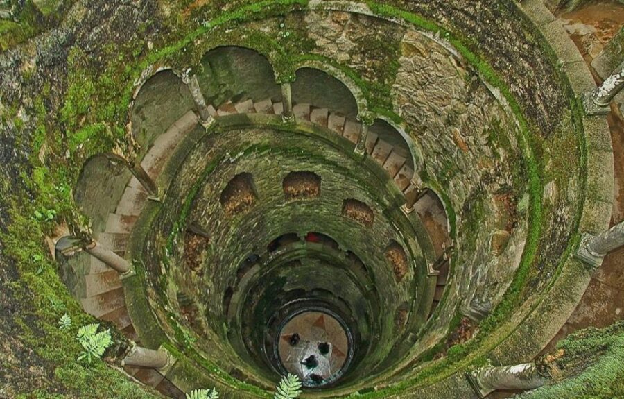 Sintra Beaches & Monuments E-Car Tour With GPS Audio Guide - Tour Overview and Pricing