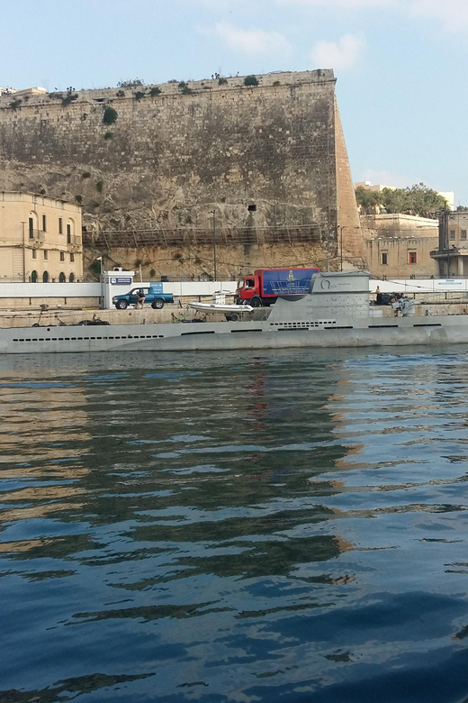 Sliema: Special Night Harbour Cruise