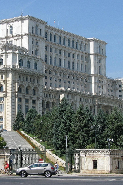 Spanish Guided Tour at the Palace of Parliament in Bucharest