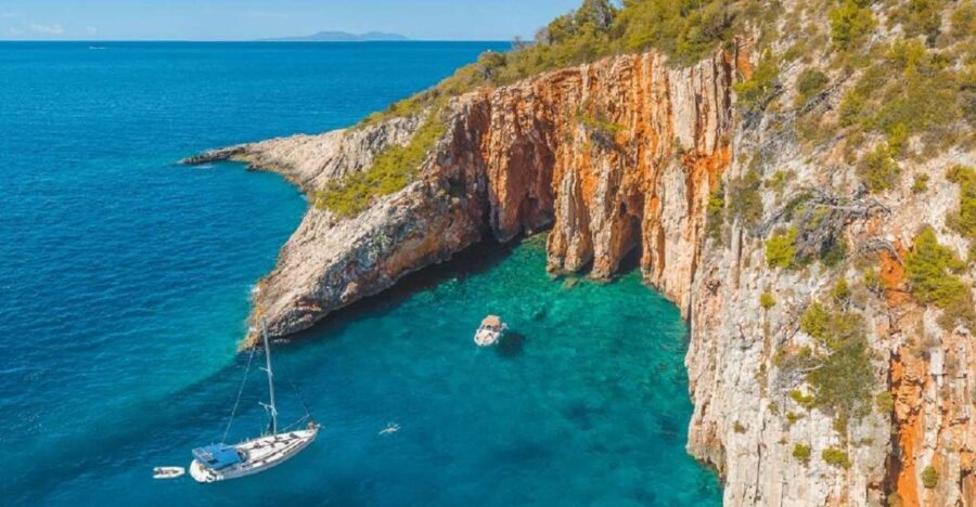 Split and Trogir: Private Hvar and Red Rocks Boat Tour