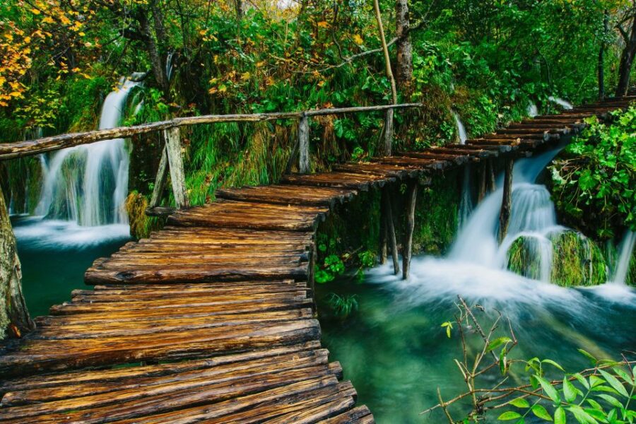 Split: Transfer to Zagreb With Plitvice Lakes Entry Tickets