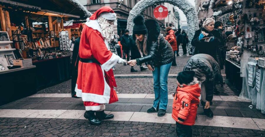 St. Andrews Festive Walk: A Christmas Tour