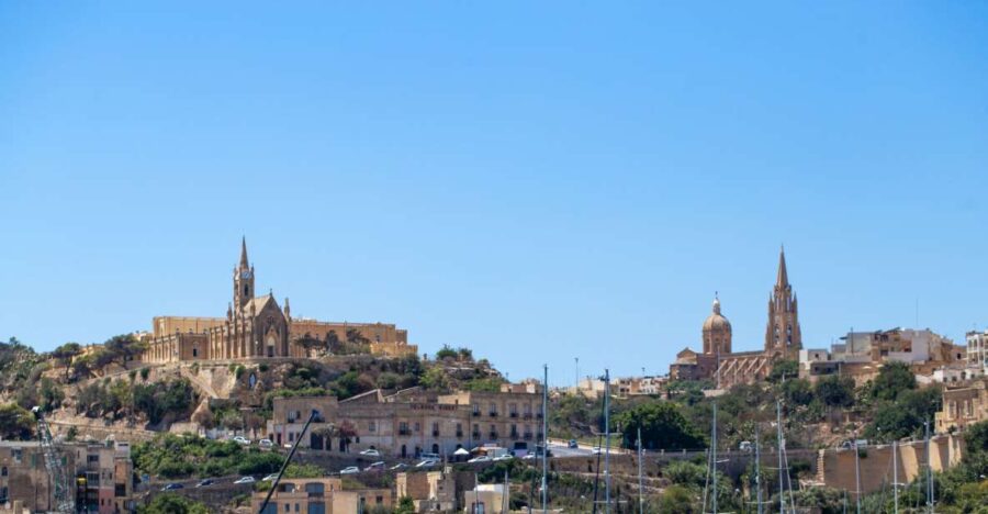 St. Pauls Bay: Gozo, Comino & St. Pauls Bus & Boat Tour