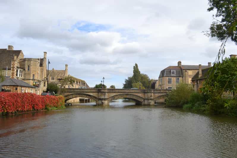 Stamford: Guided Walking Tour of Stamford