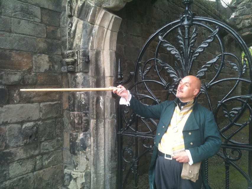 Stirling: Highlights of The Old Town Private Walking Tour