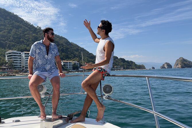 Sunset Cruise Aboard a Luxury Yacht – Private Groups