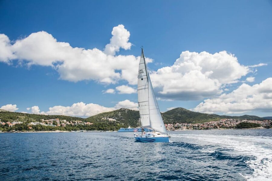 Sunset Sailing Tour on the Pakleni Islands