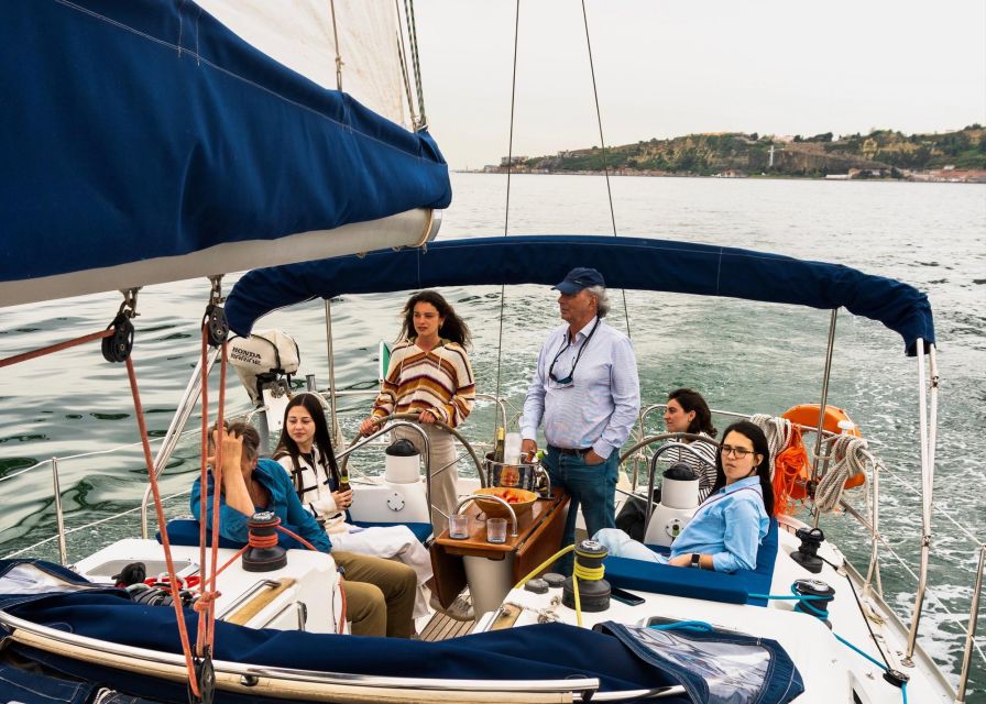 Tagus: Sailboat Private Tour