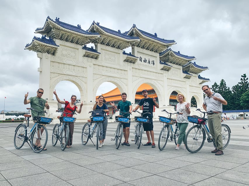 Taipei: 4-Hour Morning City Cycling Tour With Breakfast - Tour Overview