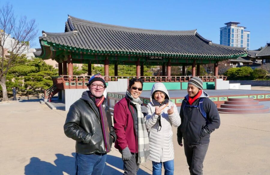 Taipei: Book a Local Host