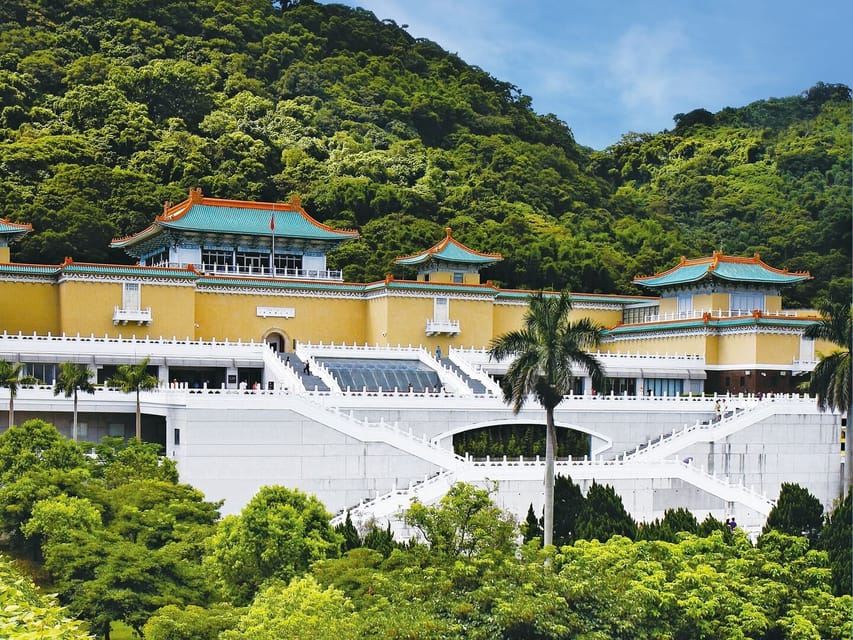 Taipei: Classic Landmarks Day Tour