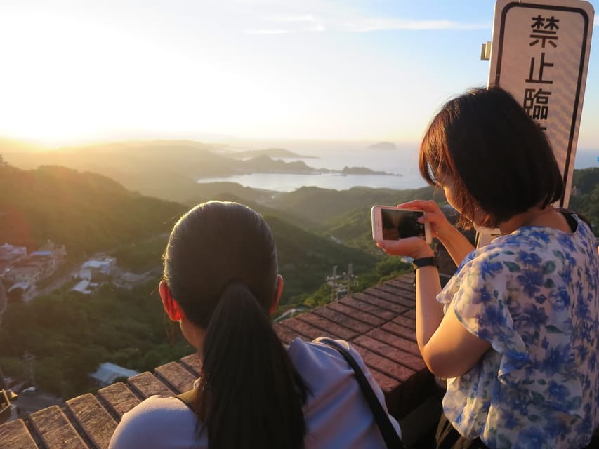 Taipei: Private City Sightseeing Tour With Driver