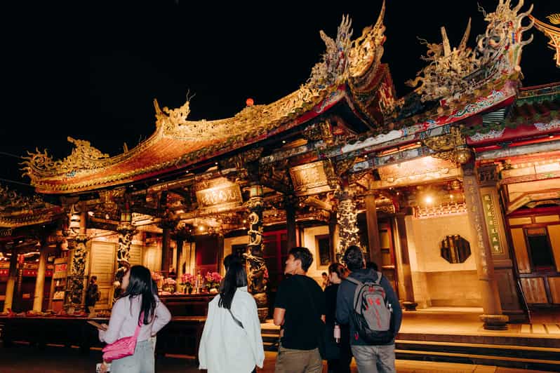 Taipeis Origin & Longshan Temple – Taiwan Cultural Tour