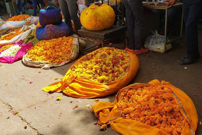 Take in the Beauty of an Early Morning With Fresh Flowers - Discover Jaipurs Early Charm