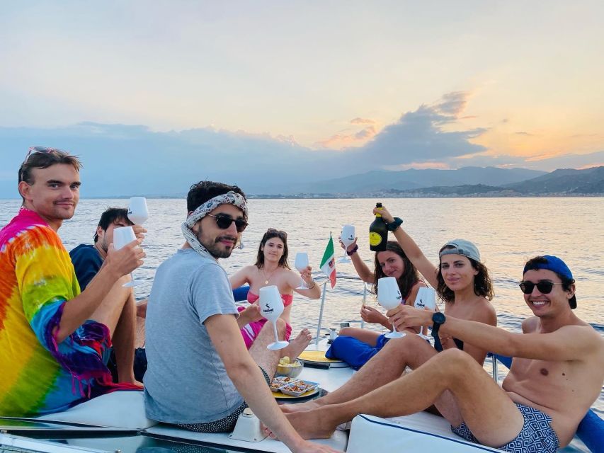 Taormina and Giardini Naxos 3/5/7 Hours by PRIVATE BOAT