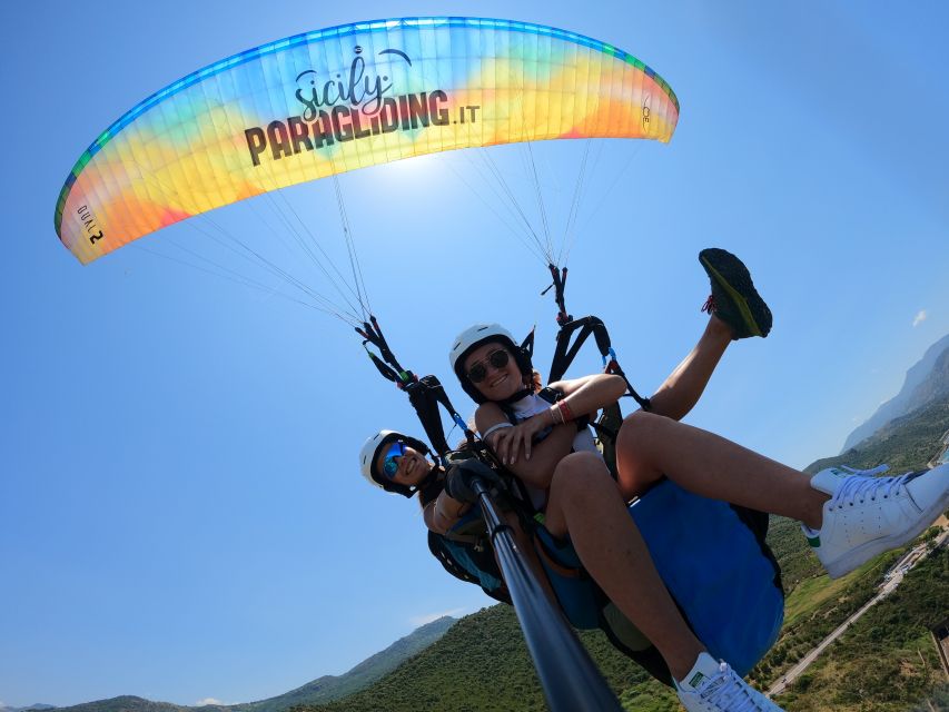 Taormina: Paragliding Tour With Instructor and Gopro Video