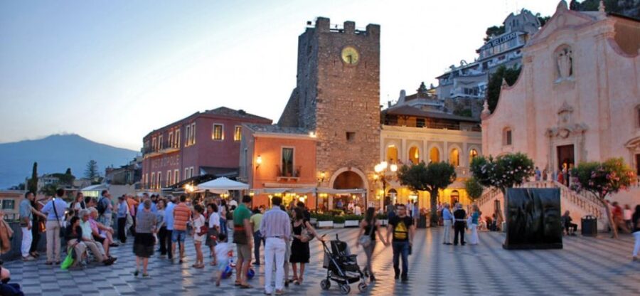 Taormina: Sunset Walking Tour & Aperitif on Rooftop Terrace - Tour Overview