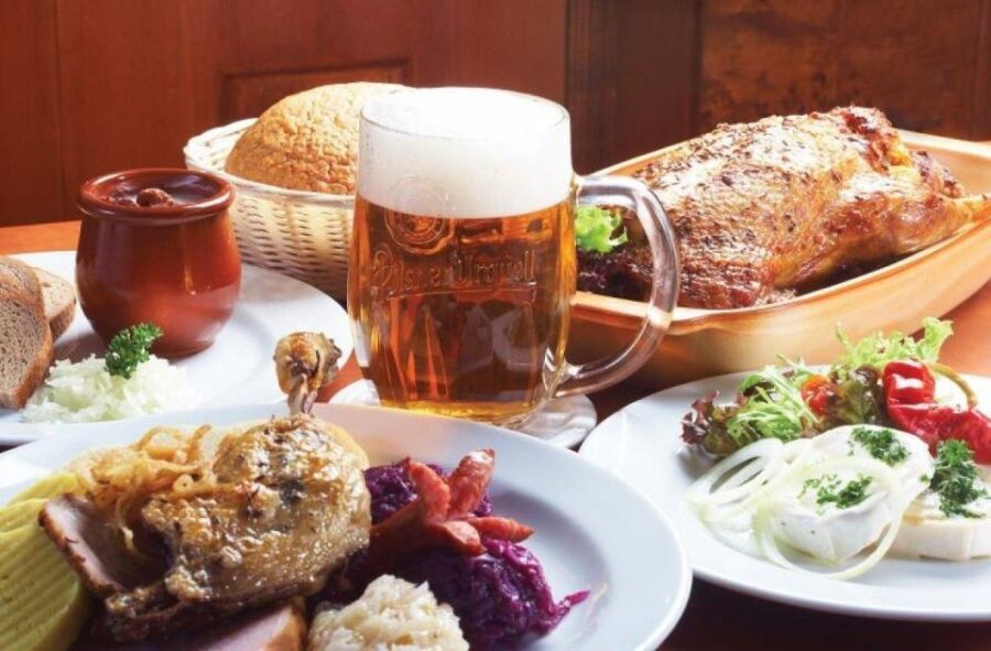 Taste of Prague: 10 Beers and Traditional Czech Dinner