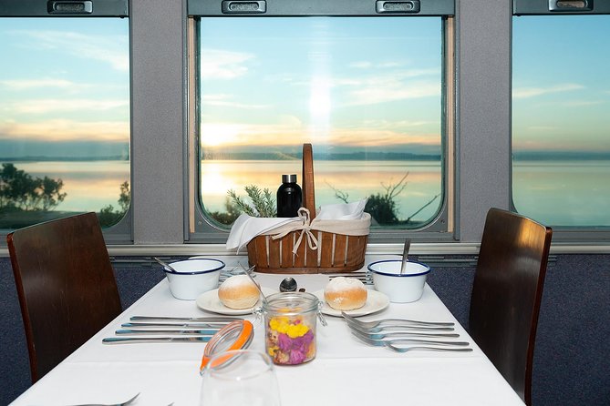 The Q Train - Table For 6 - Lunch (Departing Drysdale) - Experience Overview