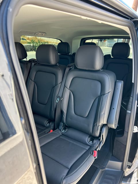 Thessaloniki: Pick up From Any Place in High-End Vehicles