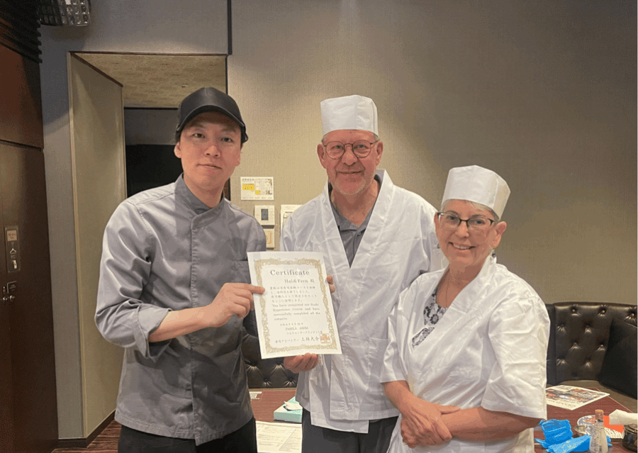 Tokyo Akihabara: Sushi Making Class With Sake Tasting