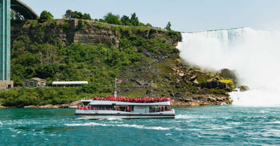 Toronto: Niagara Falls Day Tour With Optional Cruise & Lunch
