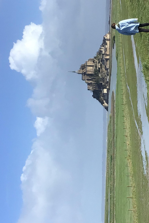 Tourist Transfert With Stops From Mont Saint Michel to Caen
