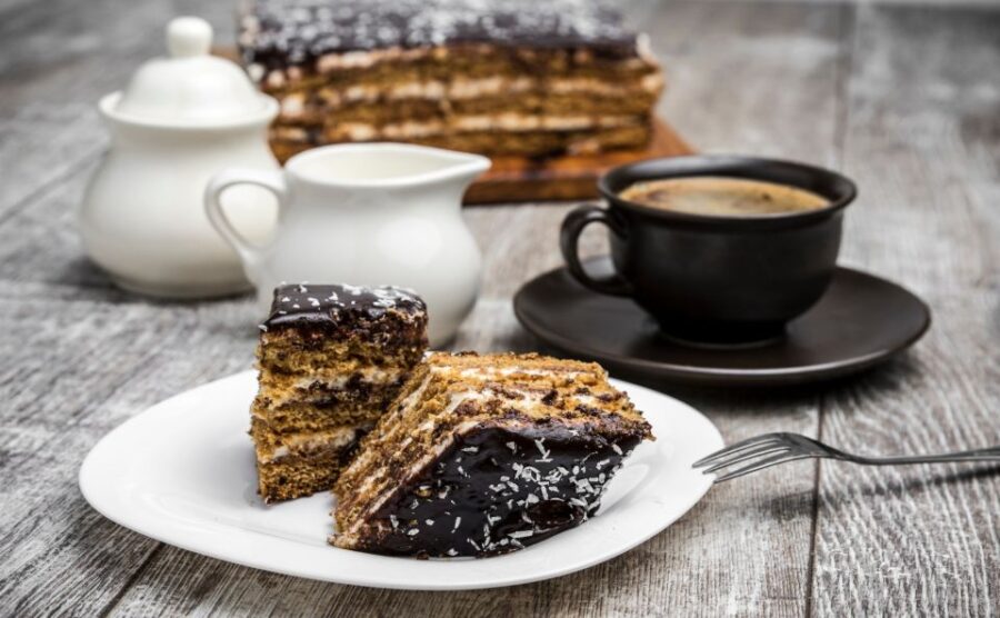 Traditional Czech Food and Prague Old Town Private Tour