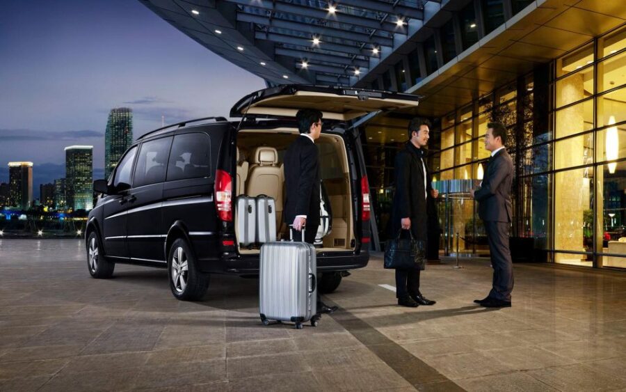 Transfer Rovaniemi - Ivalo by Private Van