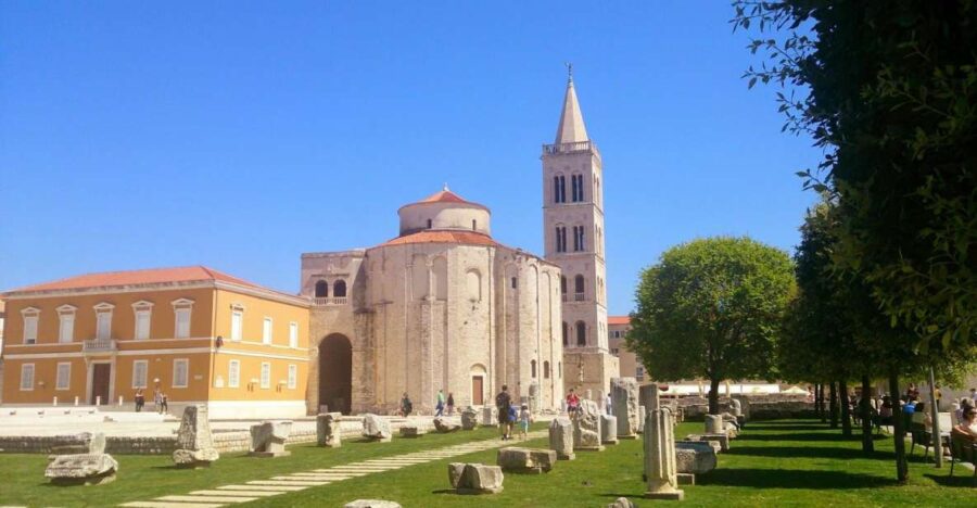 Transfer Split Airport to Zadar