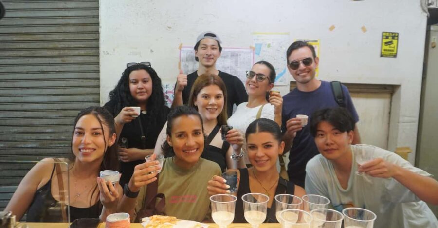 Tsukiji Market Foodie Tour: Enjoy Seafood, Sushi, and Sake