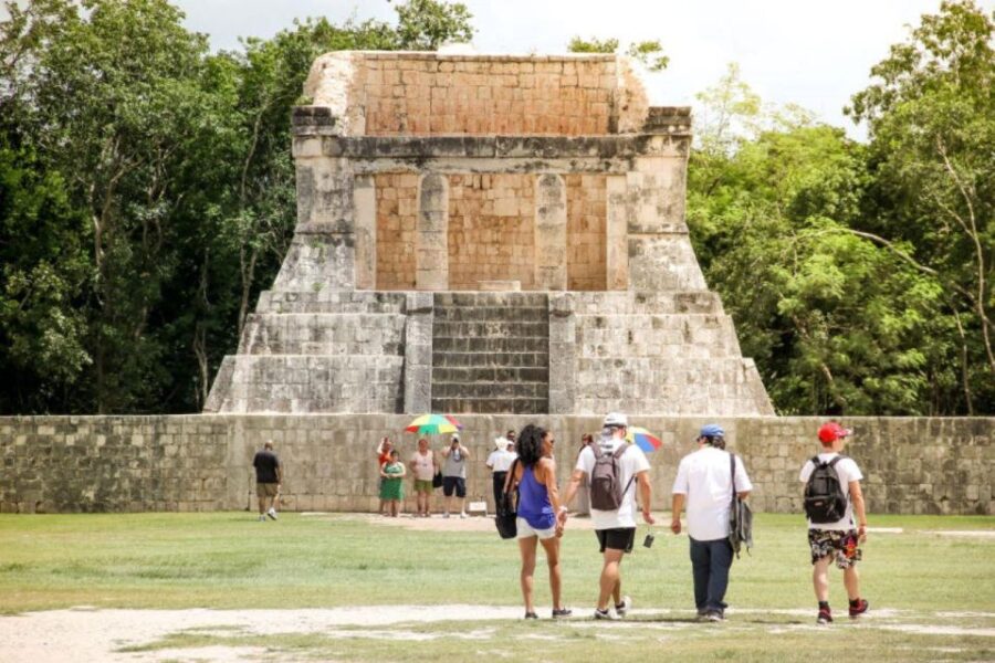 Tulum: Chichen Itza Ruins, Honey Tour With Lunch