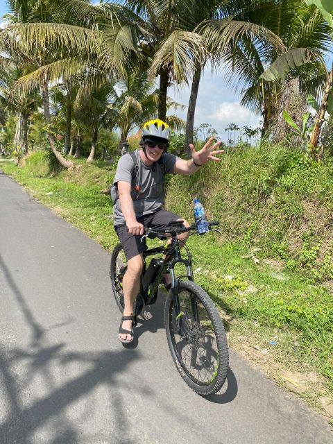 Ubud : PRIVATE Bike Tour Inside Rice Field With Meal & Pool - Tour Overview and Pricing