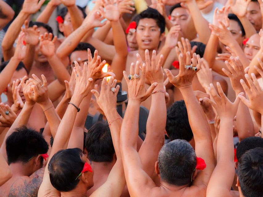 Uluwatu Temple : Sunset and Kecak Fire Dance / Private Tour