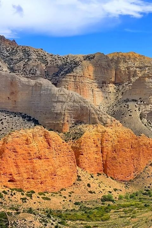 Upper Mustang: Motorbike Tour