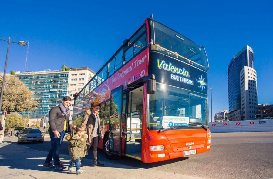 Valencia: 24 or 48-Hour Hop-on Hop-off Bus Ticket