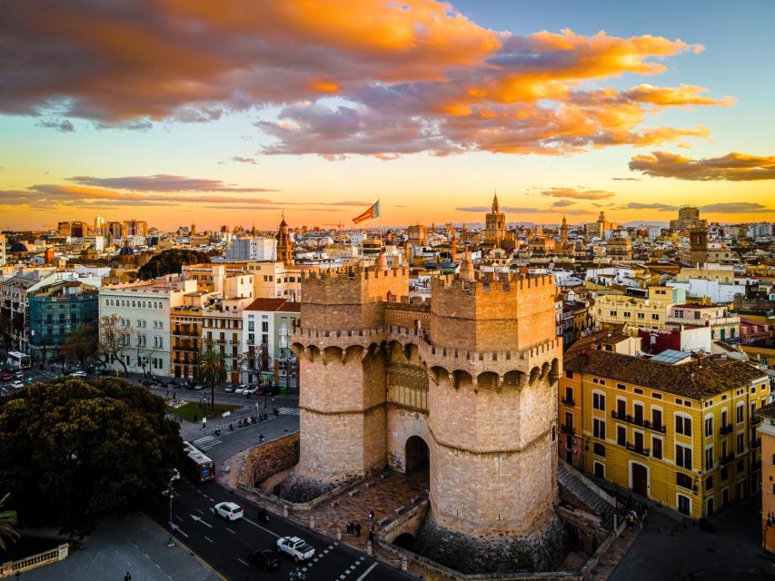 Valencia: Walking Tour With Audio Guide on App