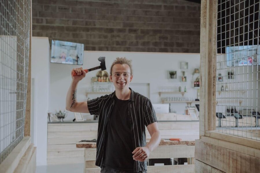 Valenciennes: Axe Throwing