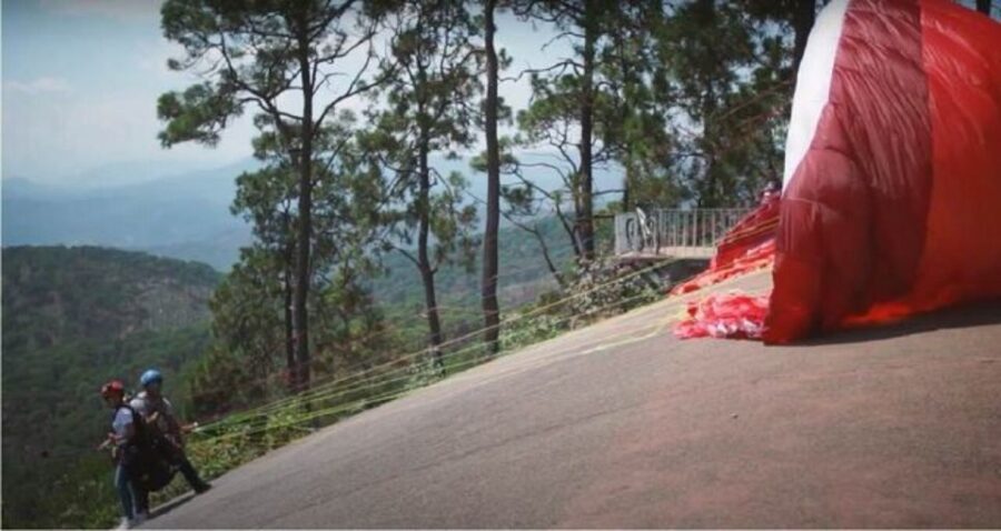 Valle De Bravo: Paragliding Flight